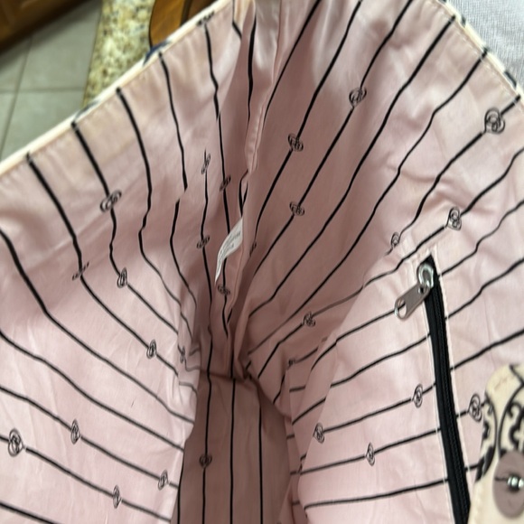 Brighton Sweet Valentine Large Tote Bag - Picture 12 of 16